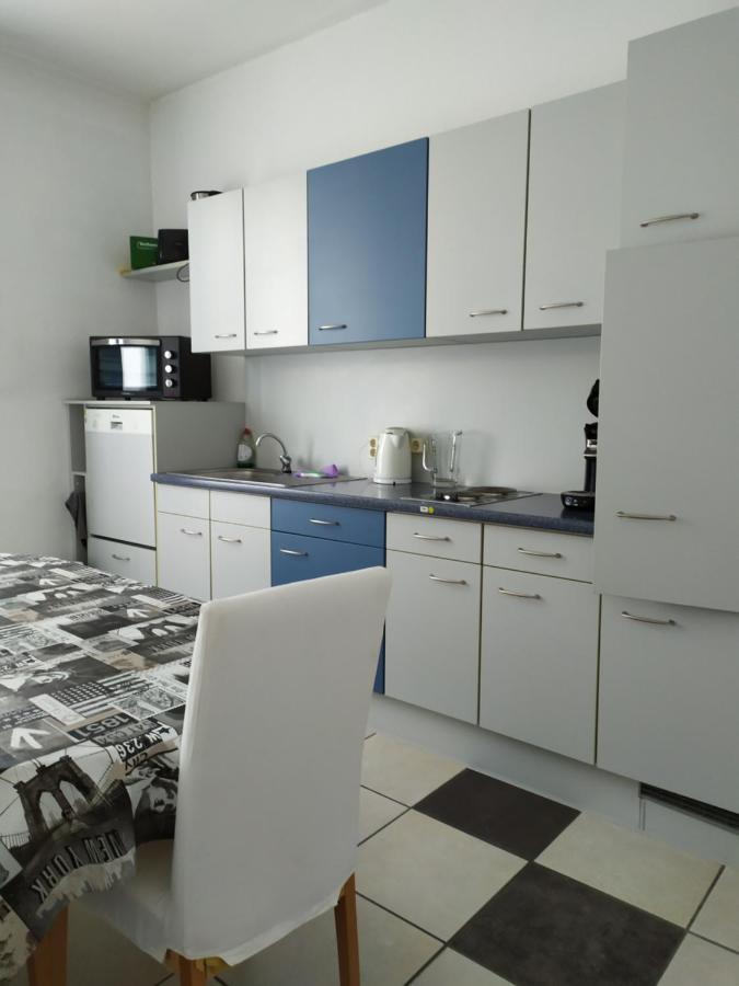 Monteurzimmer Ez Gross Frankfurt  ภายนอก รูปภาพ